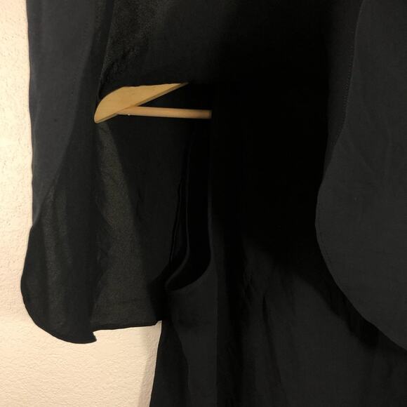 NWT Trina Turk Alee black flutter sleeves cape blouse - Picture 7 of 11